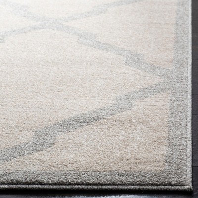 Beige and Light Grey Geometric Synthetic Area Rug, 8' x 10'