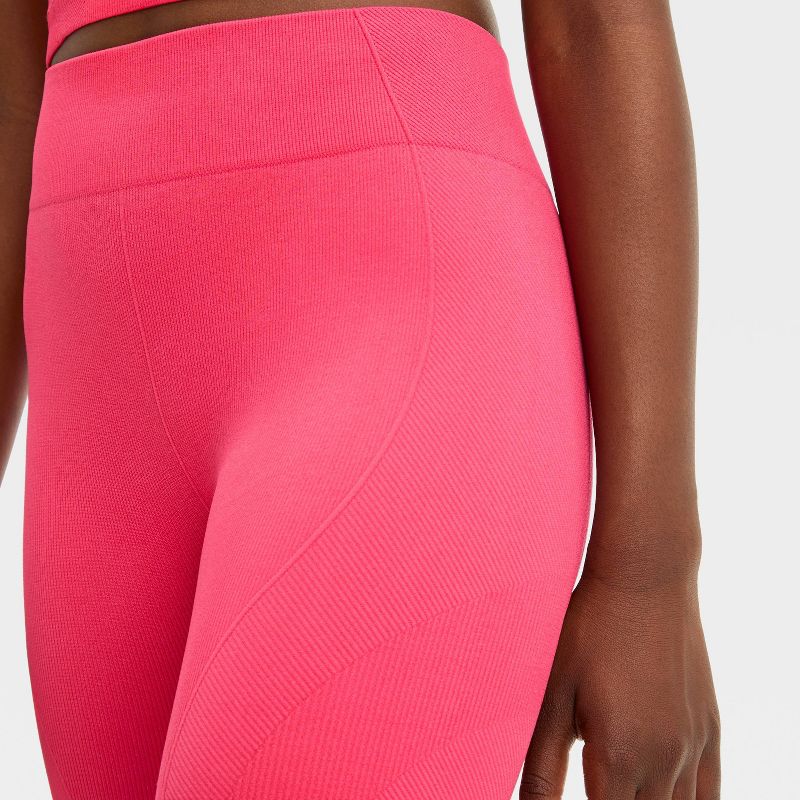 Girls&#39; Seamless Bike Shorts - All In Motion™, 3 of 5