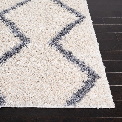 Luxe Boho Gray Round Hand-Knotted Shag Rug, 8' Diameter