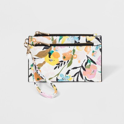 A new hot sale day wristlet