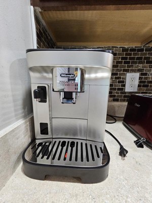 Delonghi Magnifica Evo with frother ECAM29084SB