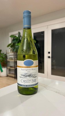 Oyster Bay Sauvignon Blanc / 750 ml - Marketview Liquor