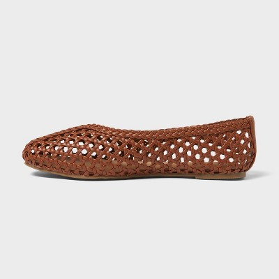 Women s Gia Flats with Memory Foam Insole - Universal Thread 2490₽