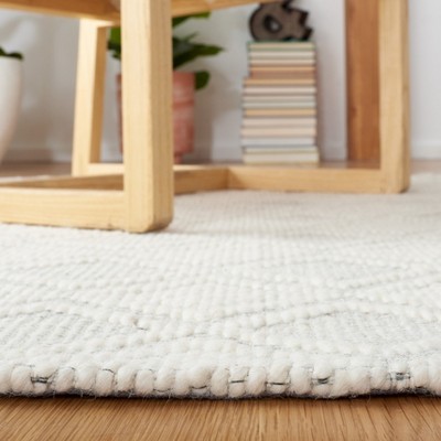 Ivory Coast Artisan 6' Square Hand-Tufted Wool Rug