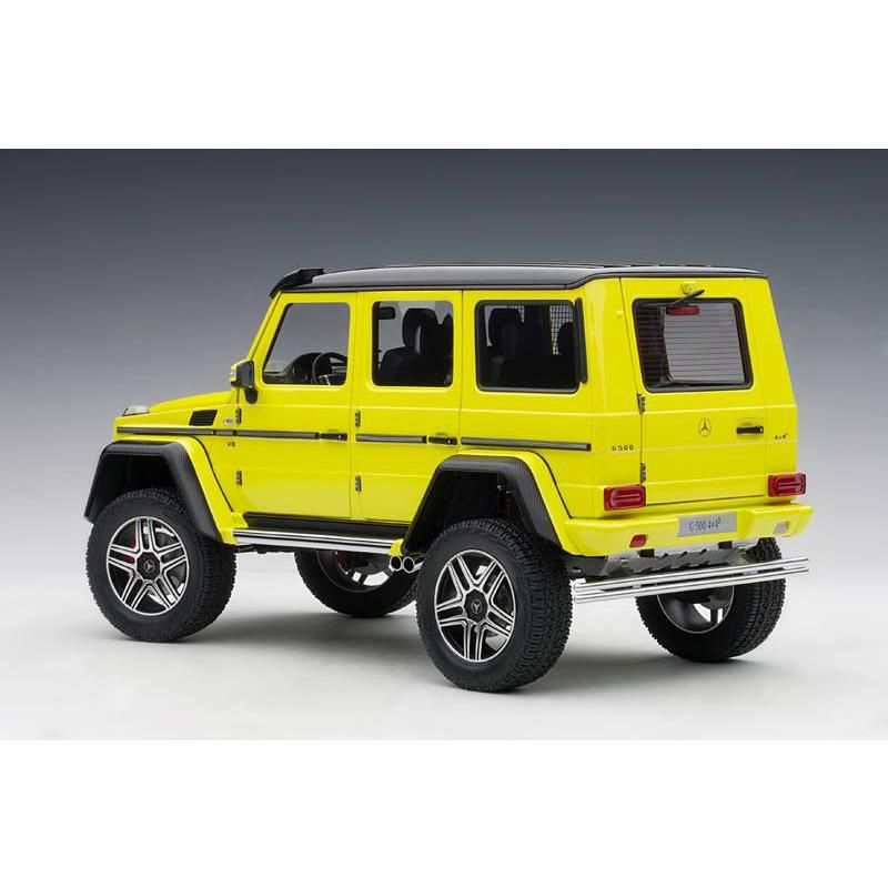 Mercedes Benz G500 4X4 2 Electric Beam/ Yellow 1/18 Model Car by Autoart, 4 of 6