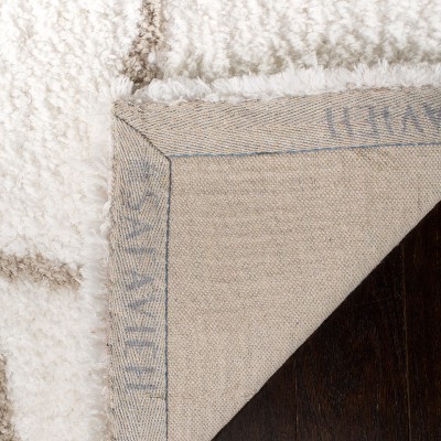 Ivory and Silver Hand-Tufted Shag 5' Square Rug