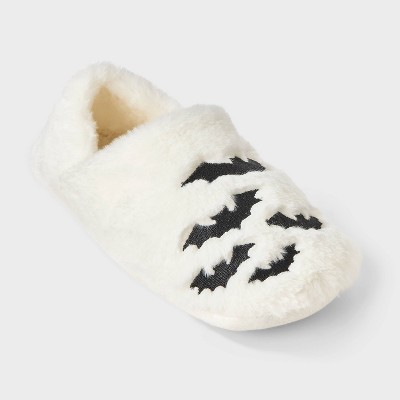 Women's Bats Embroidered Halloween Faux Fur Slipper Socks with Grippers - Hyde and EEK Boutique™ Ivory/Black