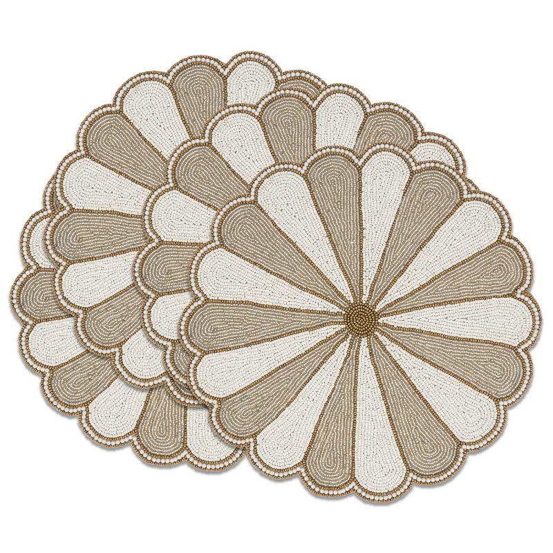 Saro Lifestyle Elegant Beaded Pinwheel Placemat (Set of 4), 3 of 5