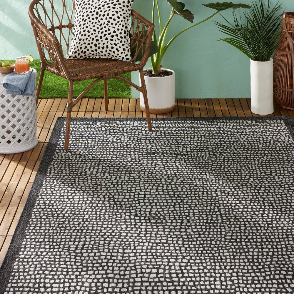 7'10in x 10'2in Marlin Indoor/Outdoor Rug Black - Tommy Bahama