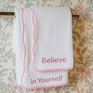 Lotus Linen Luxury Scallop Piping Bath Towel Sets (6-Piece) - 1 of 4