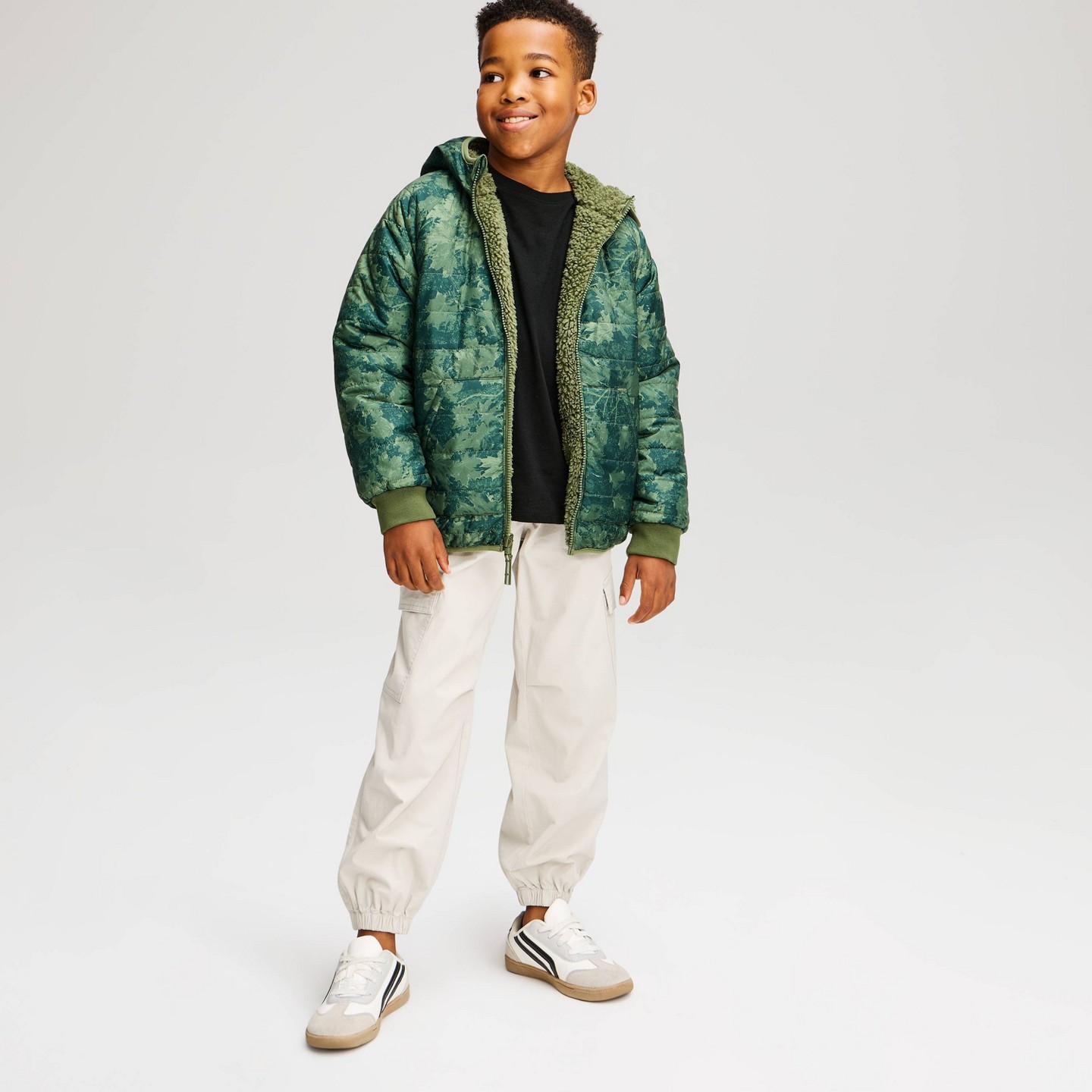 Куртка Cat & Jack Camo Print Reversible Puffer Jacket для мальчиков, цвет: Камуфляжный — фото 1