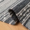 Striped Kilim STK516 Hand Woven Area Rug  - Safavieh - 4 of 4