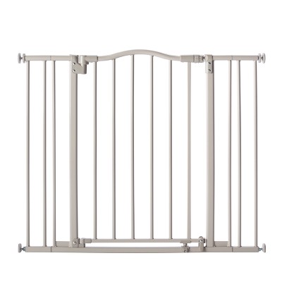 self closing baby gate