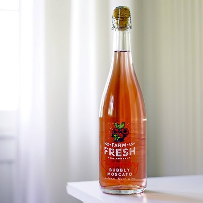 Farm Fresh Raspberry Bubbly Moscato - 750ml Bottle