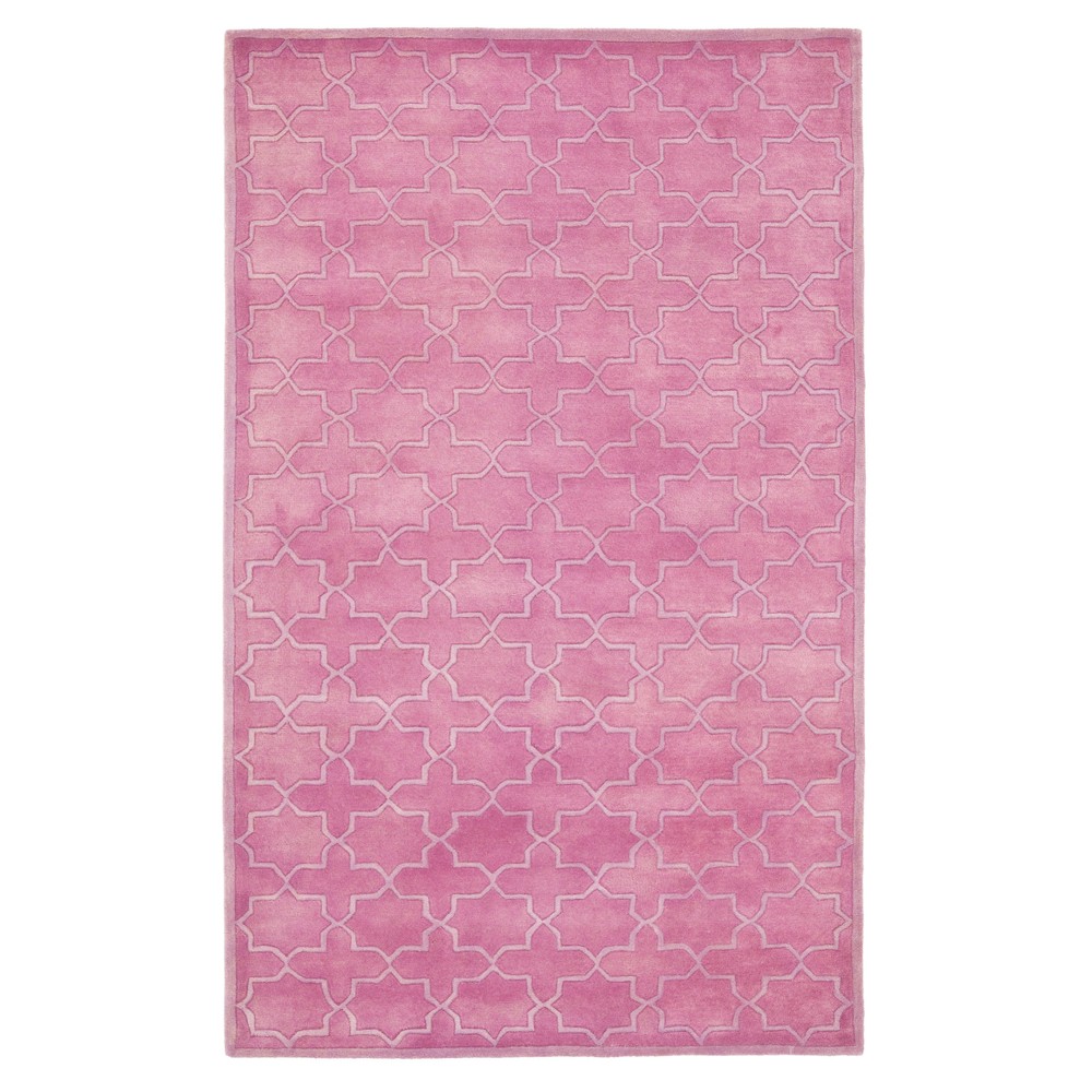 Pink Quatrefoil Design Tufted Accent Rug 4'x6' - Safavieh