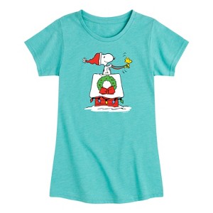 Girls' - Peanuts - House Sleigh Short Sleeve Graphic T-Shirt - 1 of 3