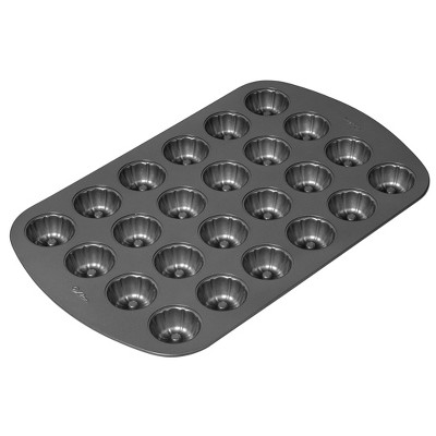 wilton bundt cake pans