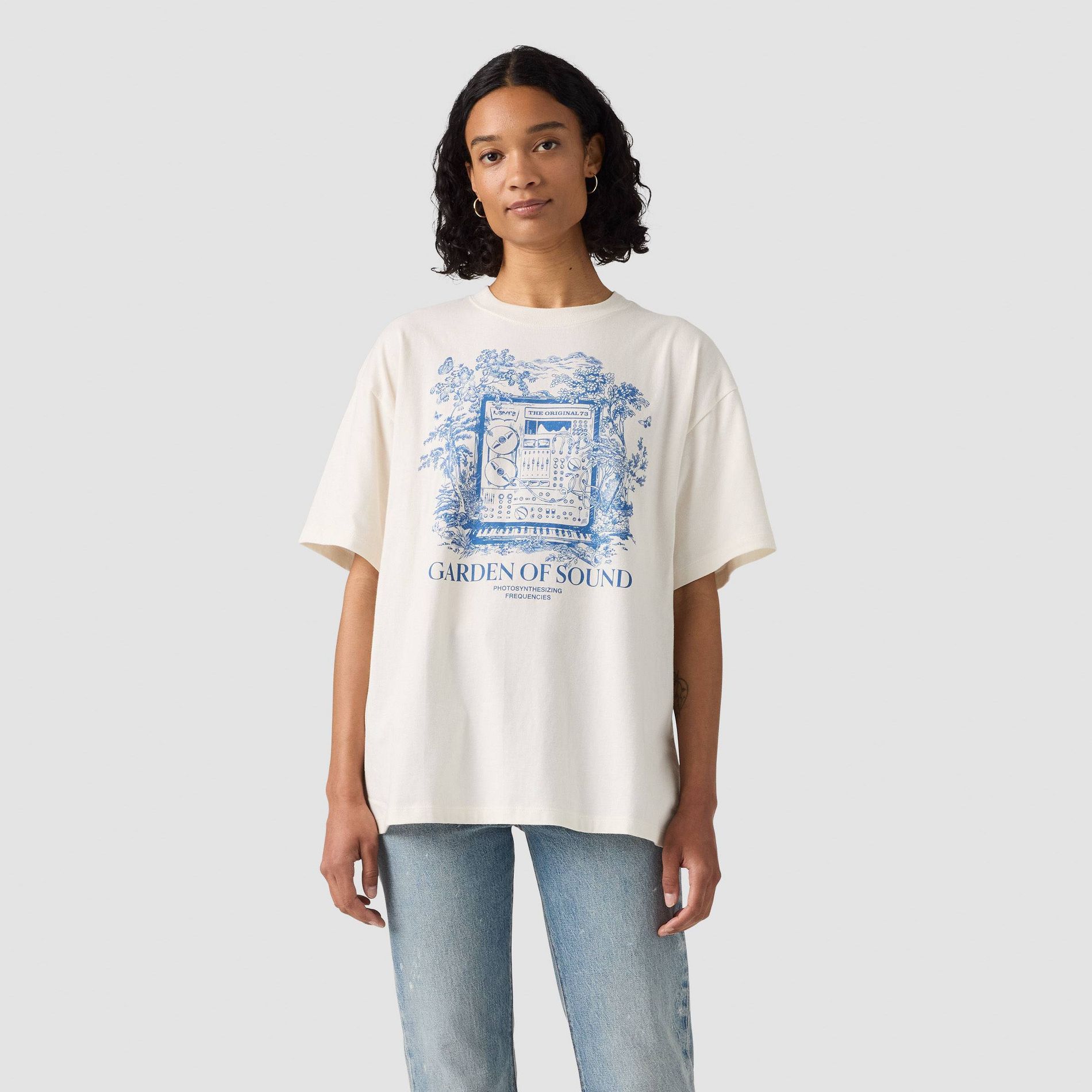 Levi's® Women's Shirts Oversized Anyday T-Shirt - White Botanical M