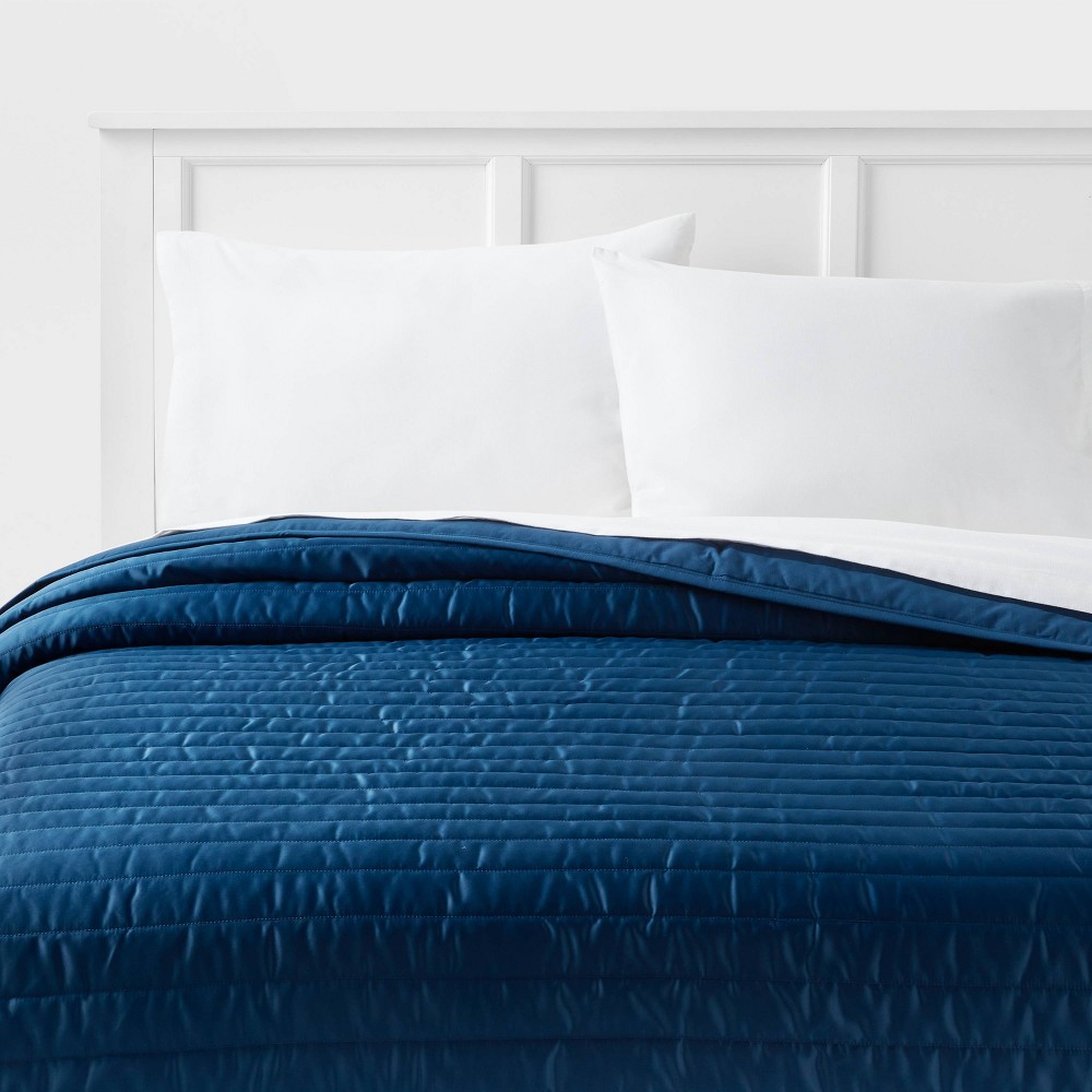 Photos - Bed Linen King Satin Quilt Dark Blue - Room Essentials™