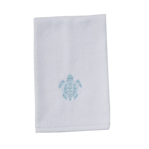 Fingertip towels target new arrivals