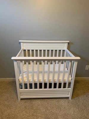 Storkcraft store mini crib