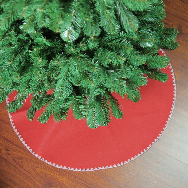 Northlight 26" Red with White Shell Stitching Mini Christmas Tree Skirt, 3 of 4
