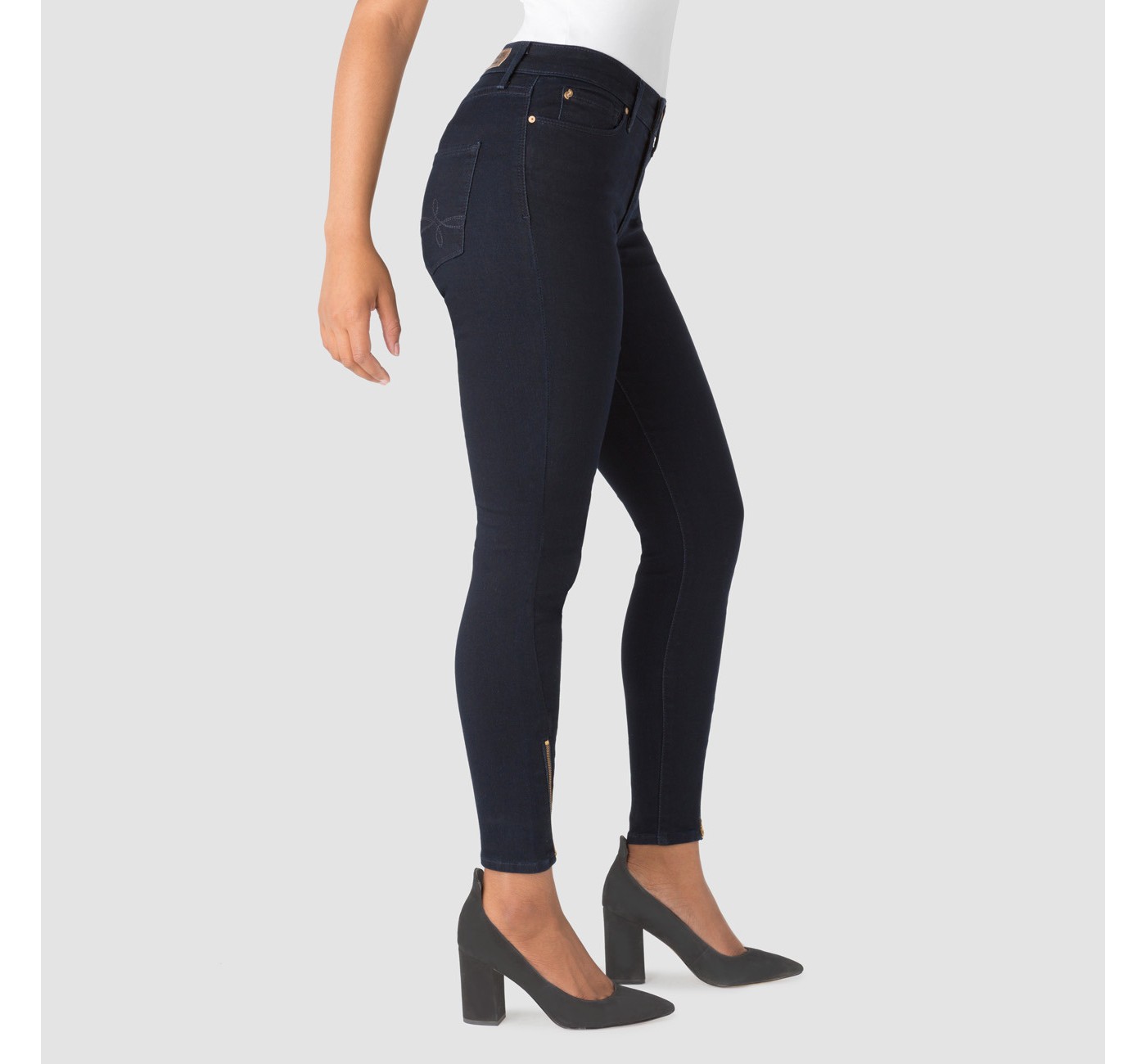 DENIZENÂ® from Levi'sÂ® Women's High-Rise Ankle Skinny Jeans - image 2 of 4