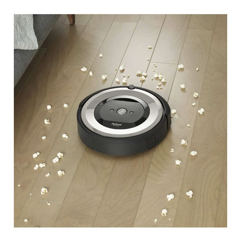iRobot Roomba e5 (5134) Wi-Fi Connected Robot Vacuum Warm Silver, 2 of 4
