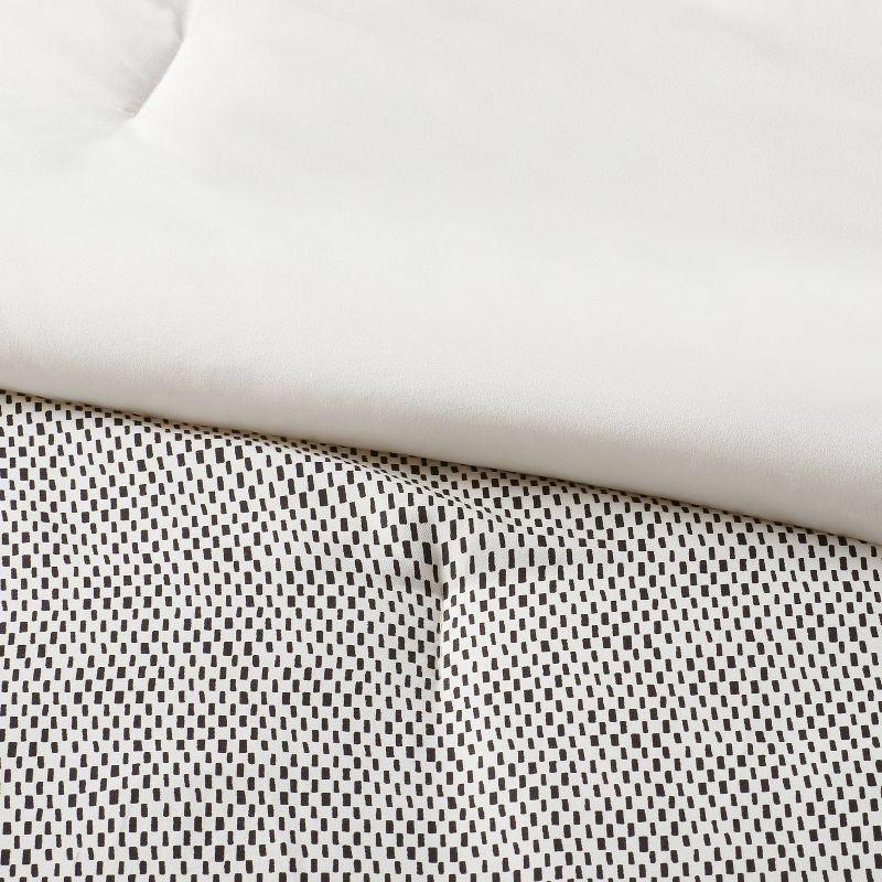 Printed Comforter Set - Room Essentials™, 5 of 10