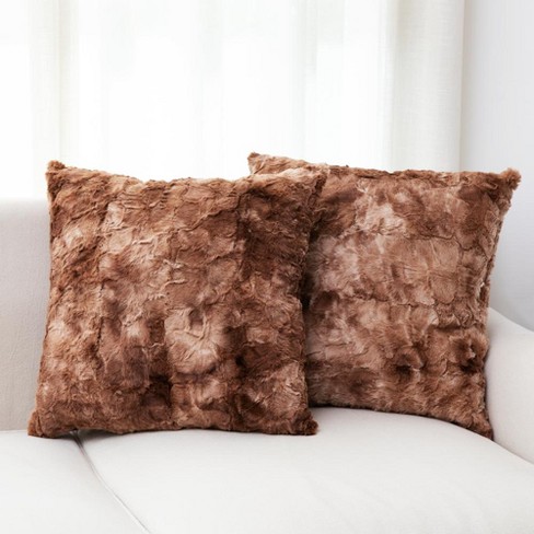 Cheer Collection Faux Fur Pillows - Decorative Throw Pillows for Couch &  Bed - Machine Washable - 18 x 18 - Chocolate (Set of 2)