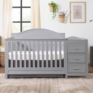 DaVinci Charlie 4-in-1 Convertible Crib & Changer - 1 of 4