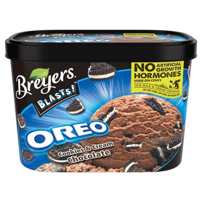 Breyers Blasts Oreo Cookies and Cream Chocolate Frozen Dairy Dessert 48oz