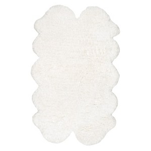 Nuloom Faux Sheepskin Animal Shaped 4x6 Shag Indoor Area Rug for Living Room Bedroom Dining Room Nursery, Natural - 1 of 4