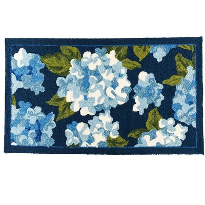 Plow & Hearth Hydrangeas Indoor/Outdoor Rug, 24"x 42" - Blue