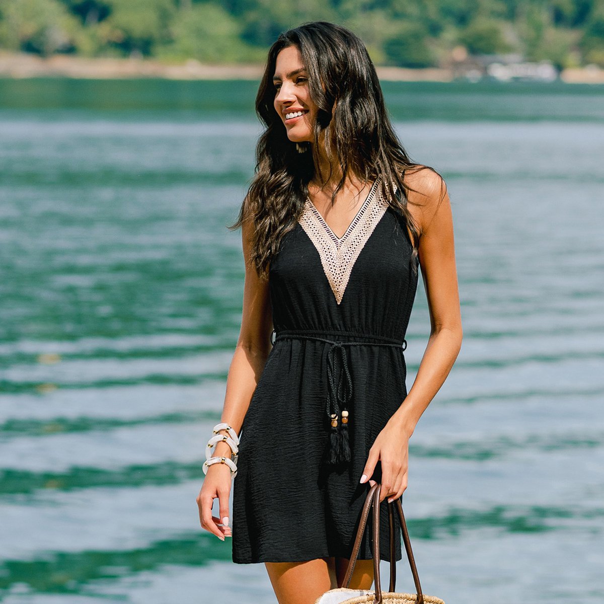 Женские платья Cupshe Women's V-Neck Dress With Drawstring Waist And Crochet Trim-S-Black — фото 2