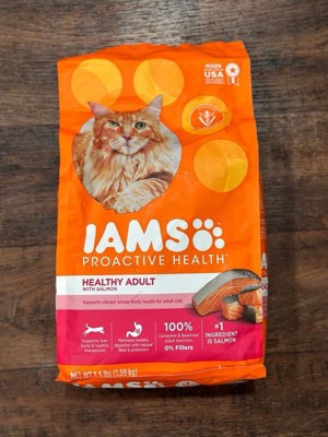 Iams cat 2024 food salmon