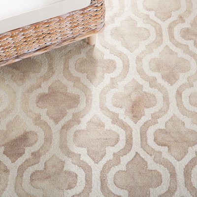 Ivory Elegance 8' x 10' Hand-Tufted Wool Area Rug