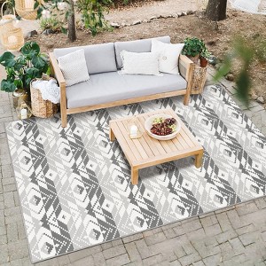 Area Rug, Washable Non-Slip Geometric Mat for Entryway, Patio & Kitchen - 1 of 4