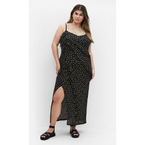 Women's Plus Size Shelby Print Maxi Dress - black | CITY CHIC - 1 of 4
