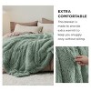 Bedsure | PV Fleece Blanket  a Chic Addition with Brushed Longfur - 3 of 4