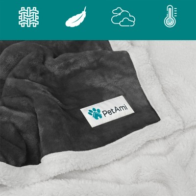 Medium Gray Sherpa Waterproof Outdoor Pet Blanket