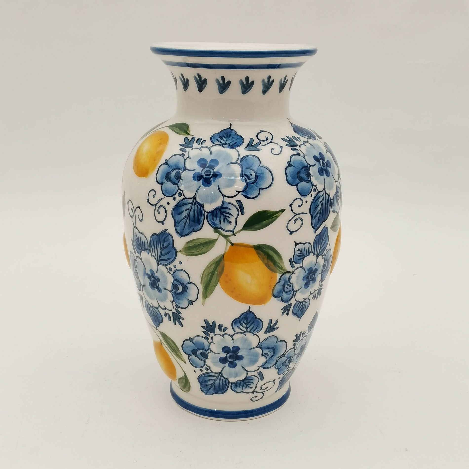 Muchoise Ceramic Lemon Vase White/Blue