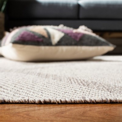 Coastal Charm Hand-Woven Gray Cotton 8' x 10' Area Rug
