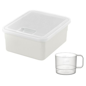 Richell Pet Stuff Container/Lid with Hinge for Food or Toy Storage, Small - 1 of 4