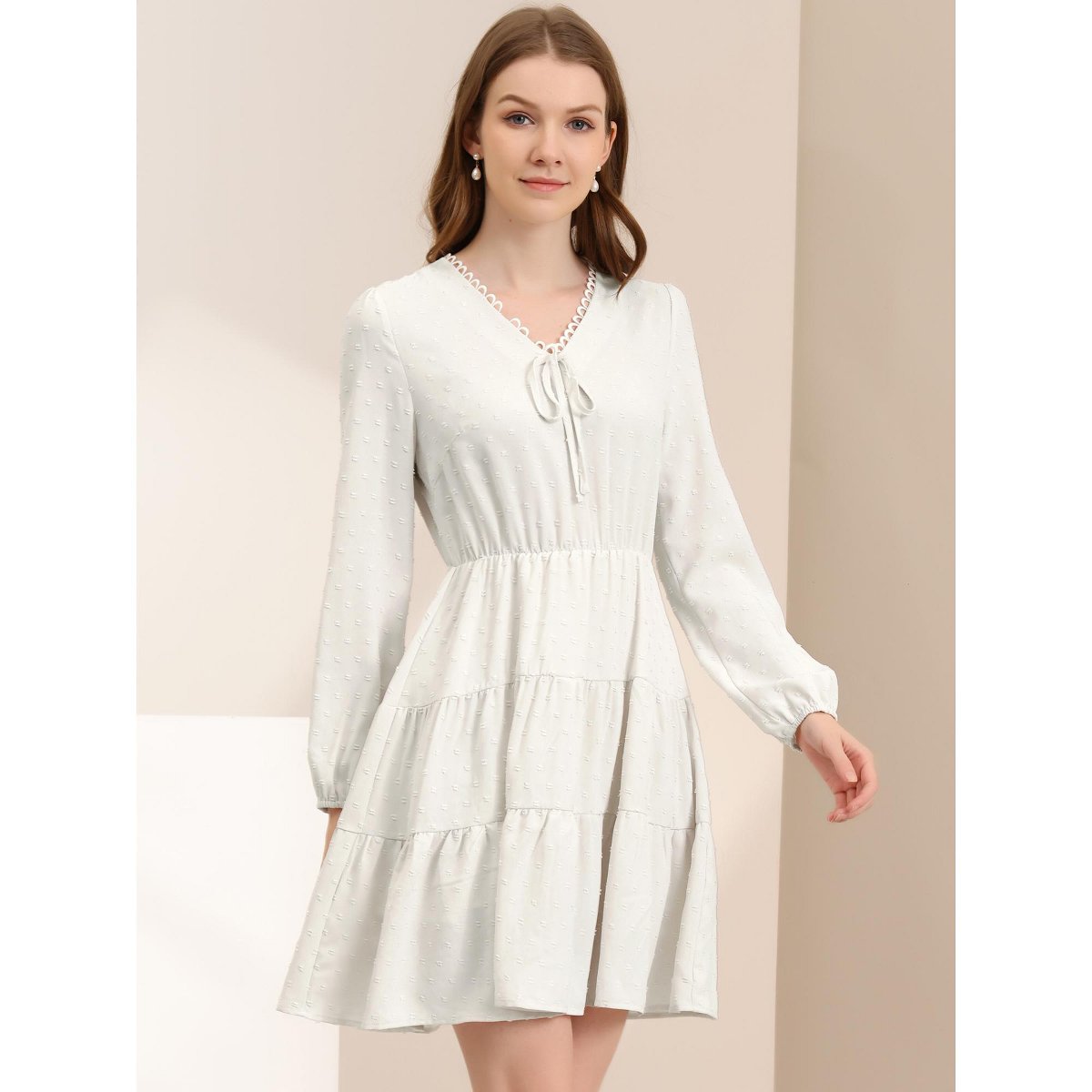 Женские платья INSPIRE CHIC Women's Puff Sleeve V Neck A-Line Tiered Swiss Dots Dress Small White — фото 3