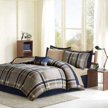 Intelligent Design Rick Plaid Print Antimicrobial Comforter Set with Bed Sheet Navy
