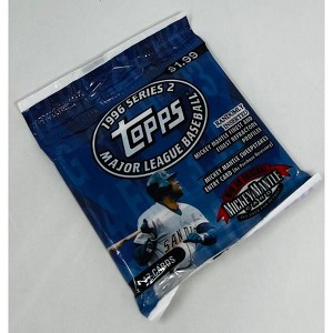 1996 Topps Series 2 Baseball 17-Card Retail Pack Mickey Mantle