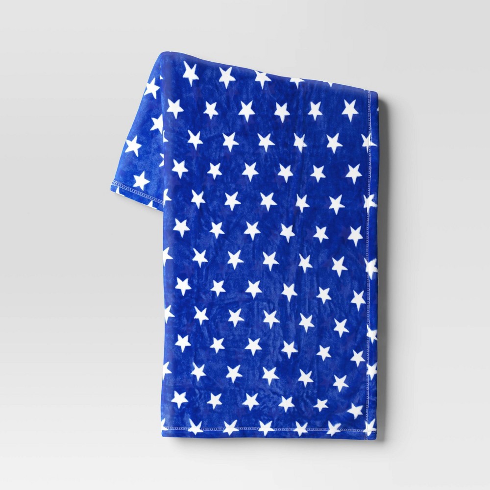 Star Printed Plush Throw Blanket Blue/White - Sun Squad™: Patriotic, Cozy for Picnics & Kids
