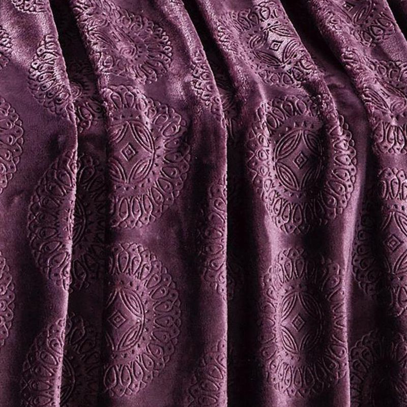 Ceasar Soft Plush Contemporary Embossed Collection All Season Throw 50"x60", Plum, 4 of 5