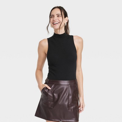 Black on Black: Turtleneck tank + (faux) leather skirt reviews